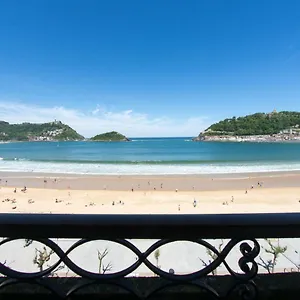 Beach Accommodation Apartment , San Sebastián España
